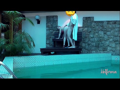 ❤️ El cap convida la criada a la piscina, però no va poder resistir-se a una calor ❤️❌ Només porno al ca.appassistance.ru ❌❤